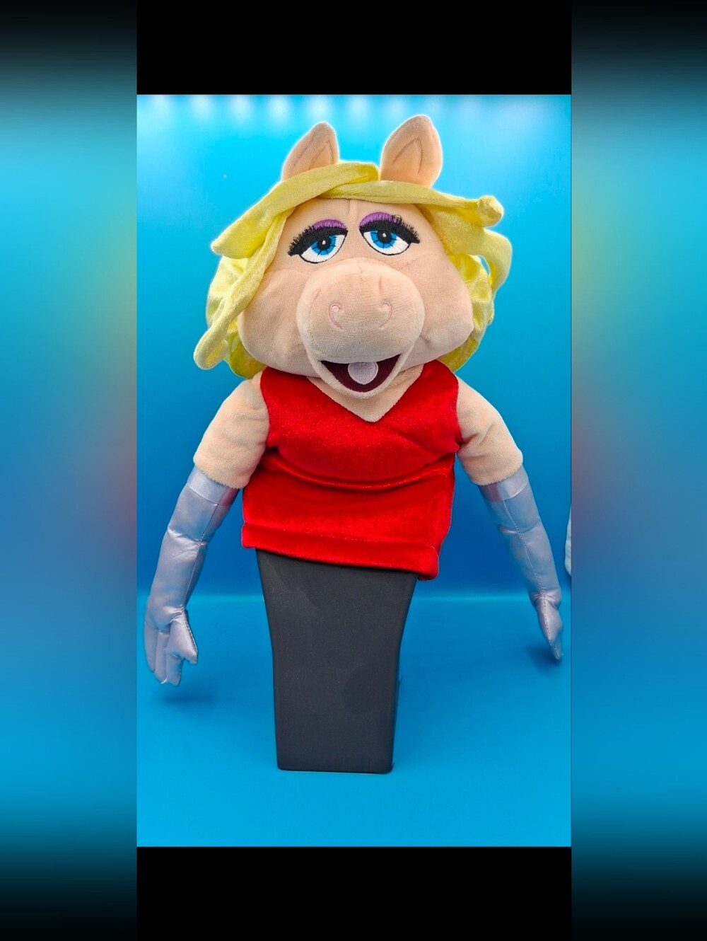 Disney The Muppet Show 40Cm Miss Piggy Puppets Hand Plush Stuffed Doll Red Dress